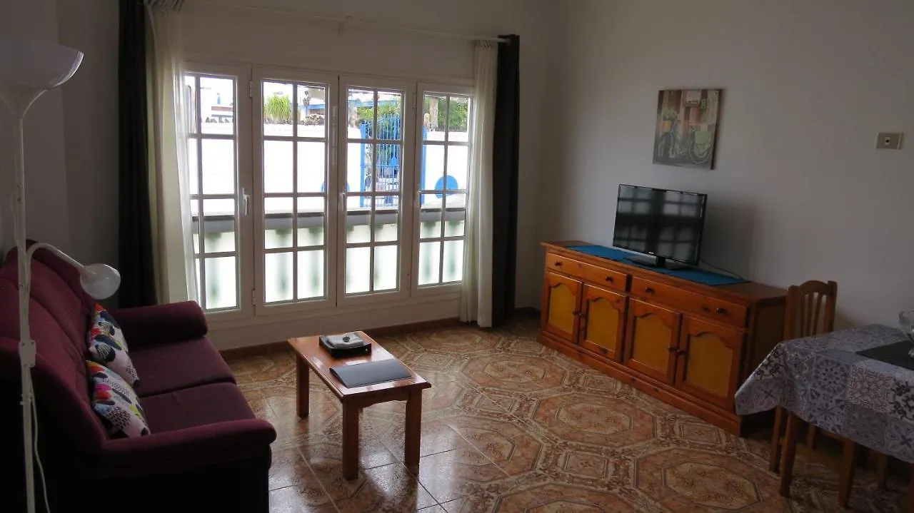 Apartamentos Orzola 0*,  Spain